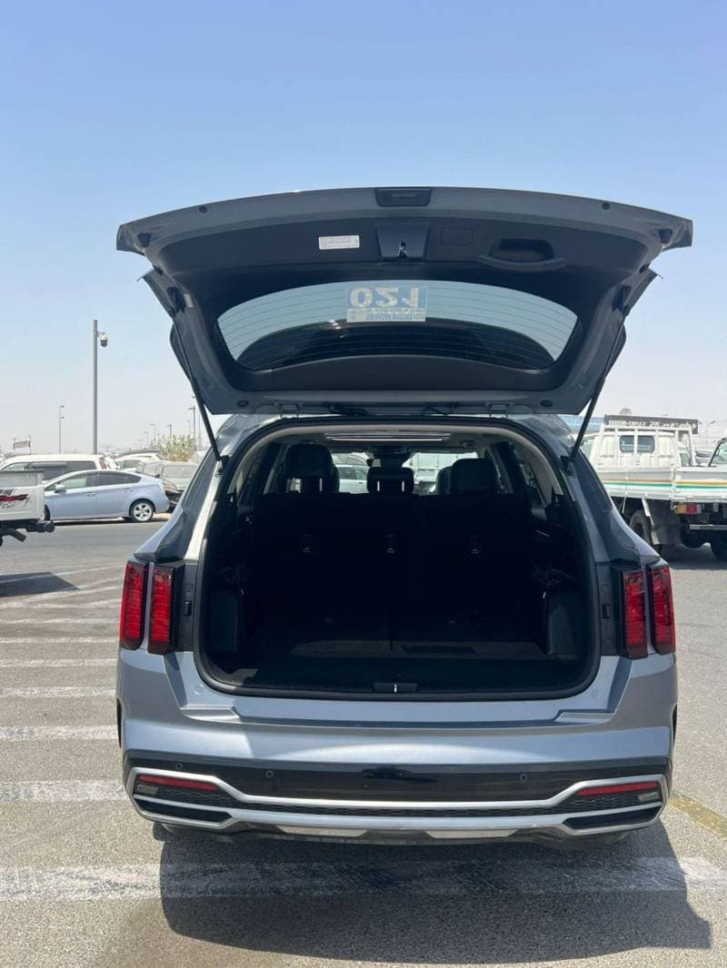 2021 Kia Sorento S thumbnail 8