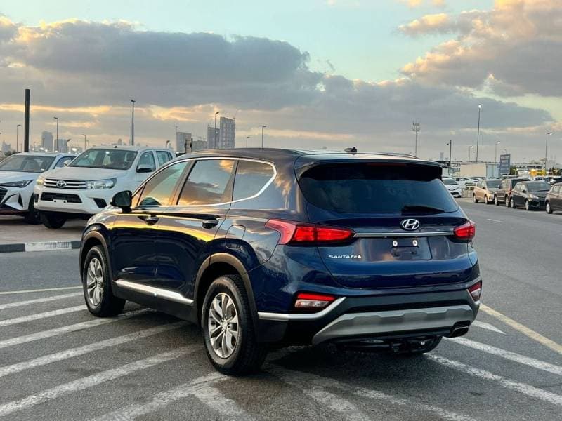 2019 Hyundai Santa Fe STANDARD thumbnail 5