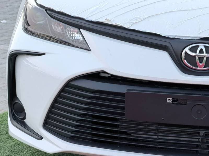 2026 Toyota Corolla XLI thumbnail 3
