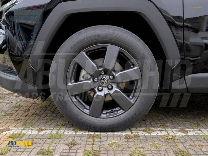 2026 Toyota RAV4 XLE HEV thumbnail 6