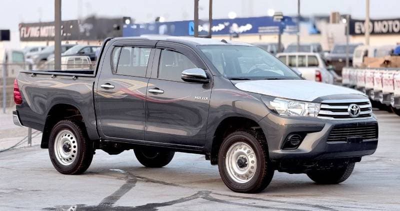 2026 Toyota Hilux DLX thumbnail 5
