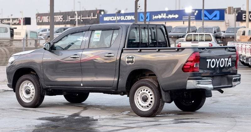 2026 Toyota Hilux DLX