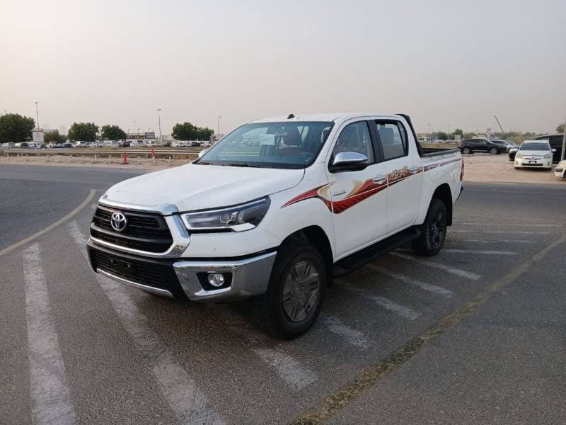 2026 Toyota Hilux SGLX thumbnail 2