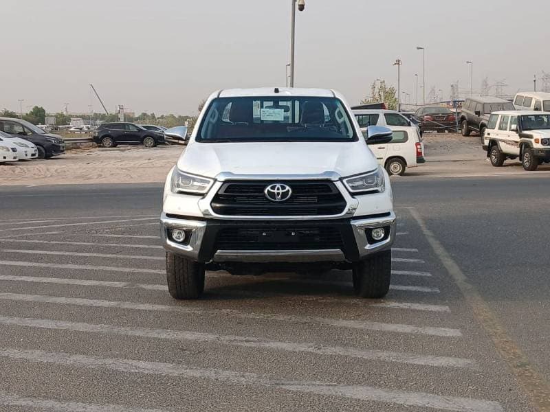 2026 Toyota Hilux SGLX thumbnail 4