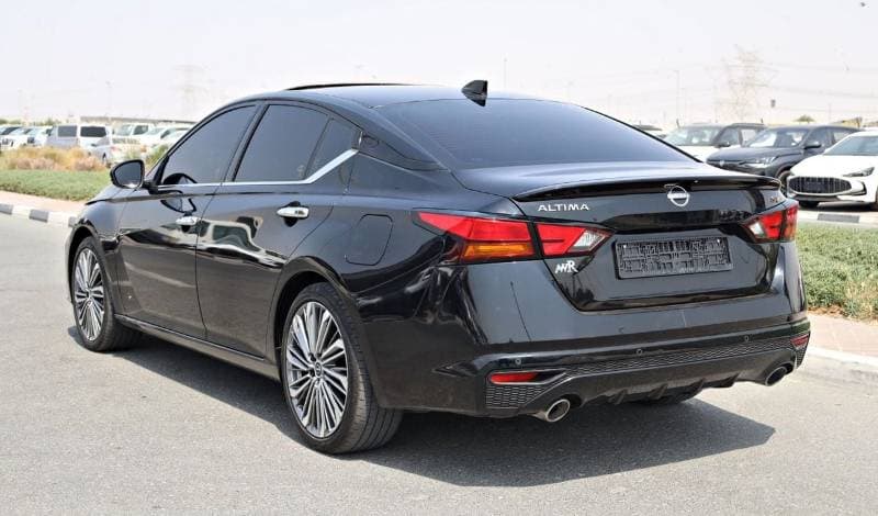 2025 Nissan Altima SV thumbnail 7