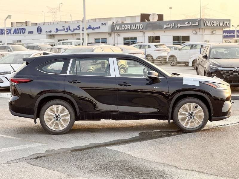 2026 Toyota Highlander LTD HEV thumbnail 4