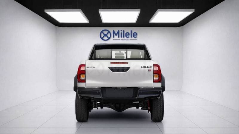 2026 Toyota Hilux GR SPORT thumbnail 4