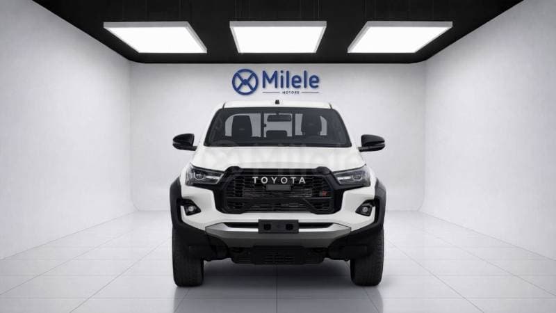 2026 Toyota Hilux GR SPORT thumbnail 2