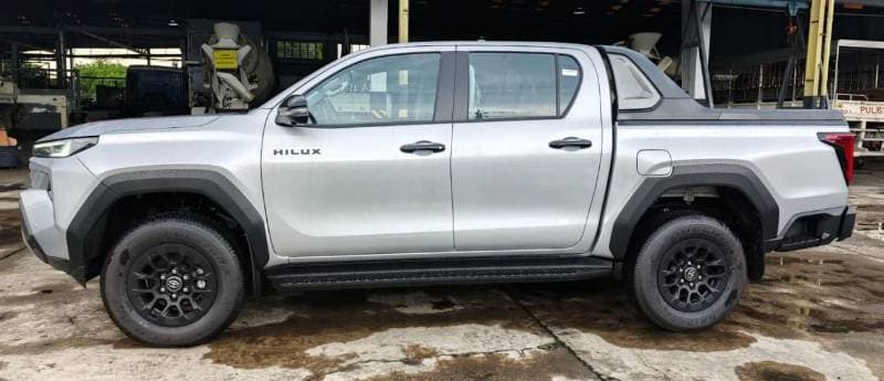 2026 Toyota Hilux ADVENTURE thumbnail 5