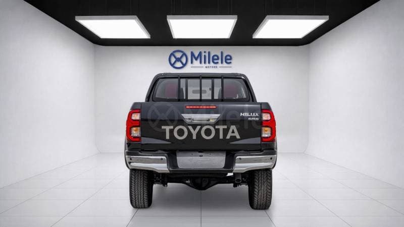 2026 Toyota Hilux TRD thumbnail 8