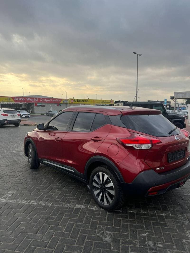 2018 Nissan Kicks SV thumbnail 6