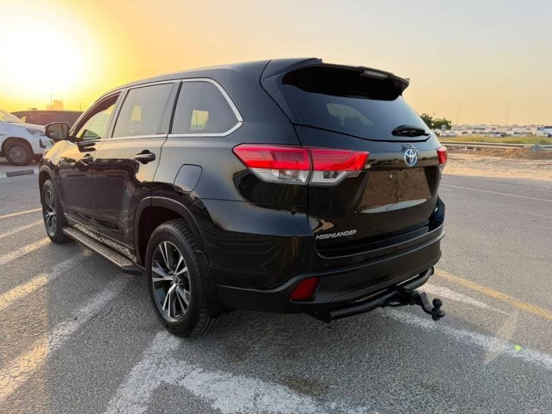 2018 Toyota Highlander LIMITED thumbnail 4