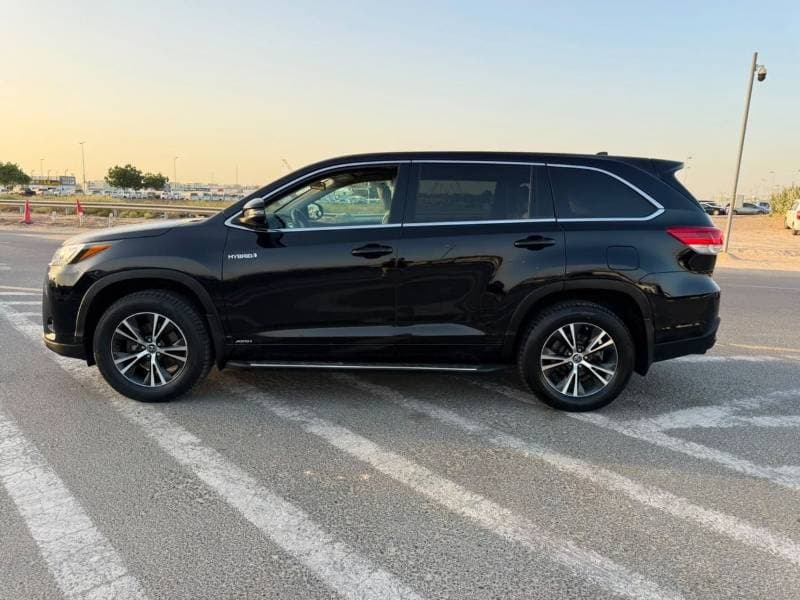 2018 Toyota Highlander LIMITED thumbnail 8