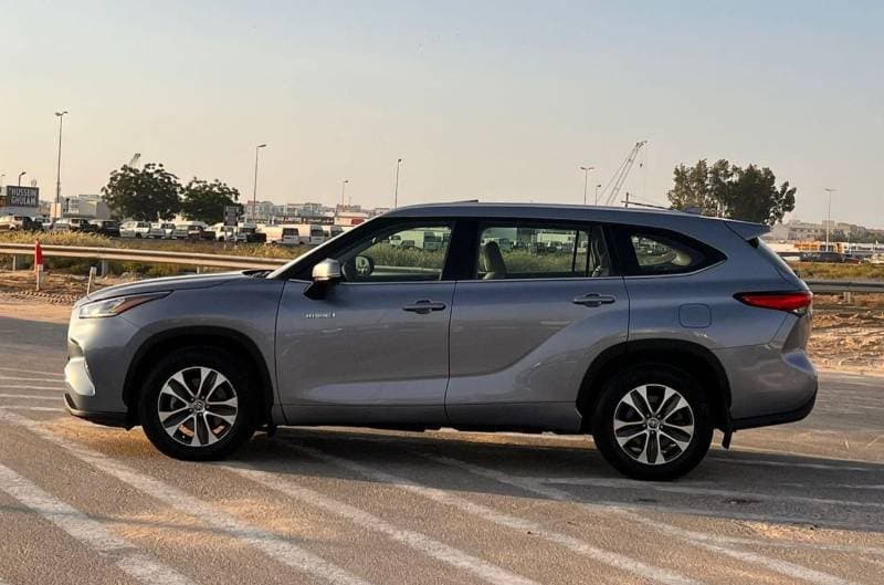 2022 Toyota Highlander thumbnail 4
