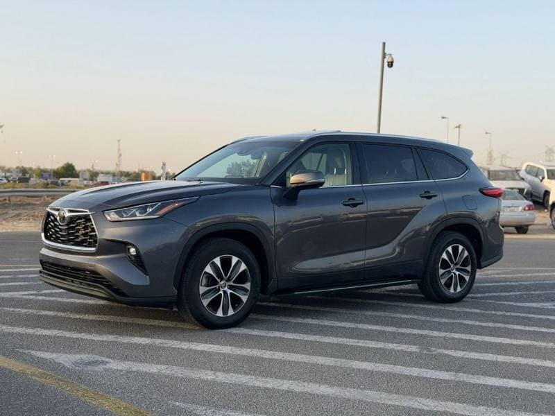 2020 Toyota Highlander thumbnail 3