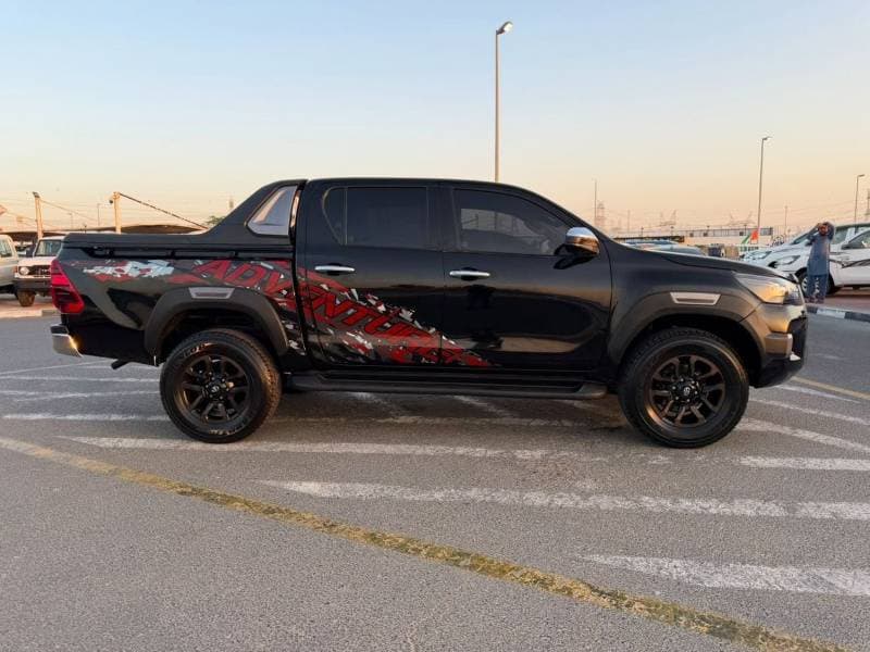 2021 Toyota Hilux ADVENTURE thumbnail 5