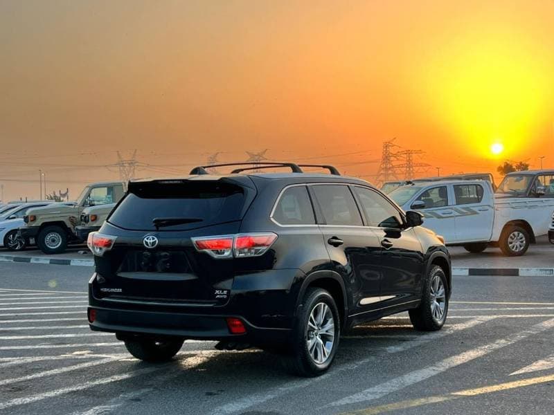 2014 Toyota Highlander thumbnail 6