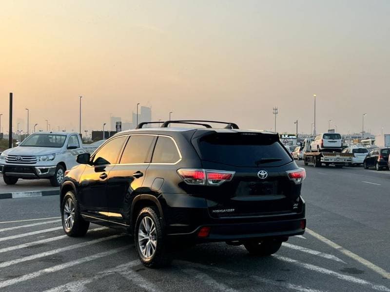 2014 Toyota Highlander thumbnail 7