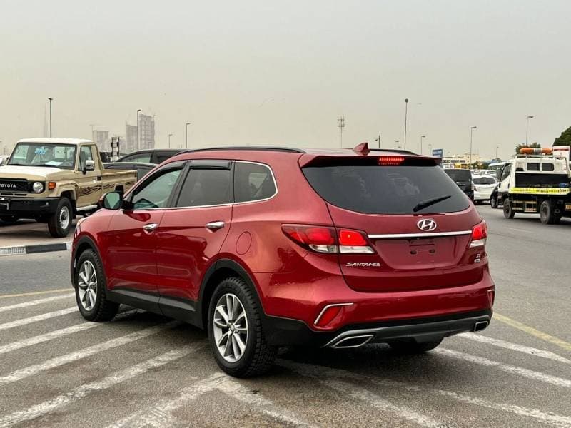 2018 Hyundai Santa Fe GLS thumbnail 5