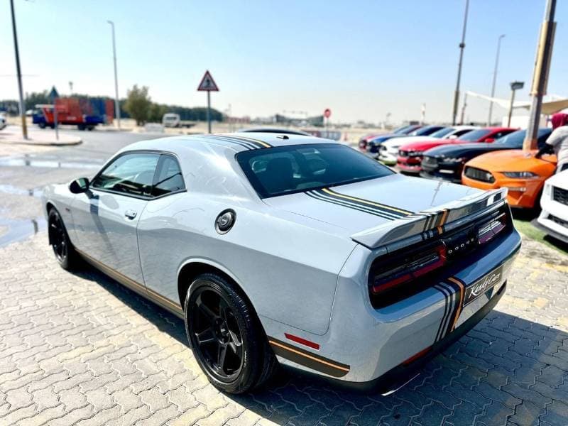 2021 Dodge Challenger R/T thumbnail 7