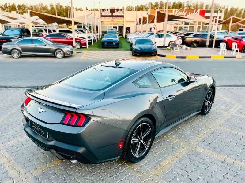 2024 Ford Mustang PREMIUM thumbnail 5
