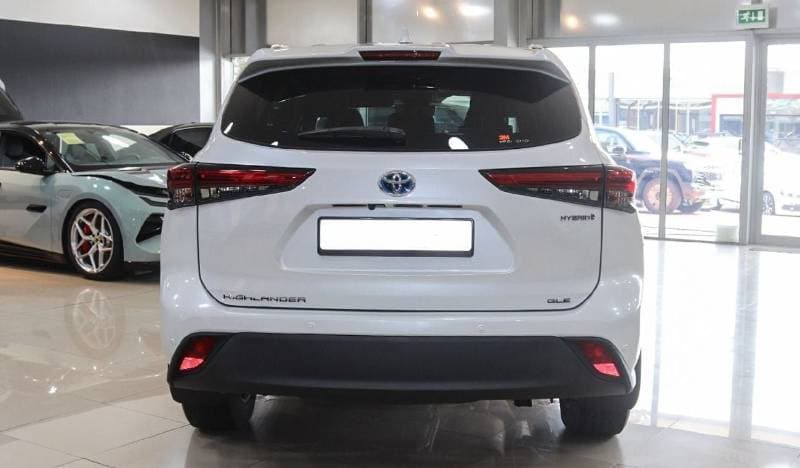 2022 Toyota Highlander GLE HEV thumbnail 5