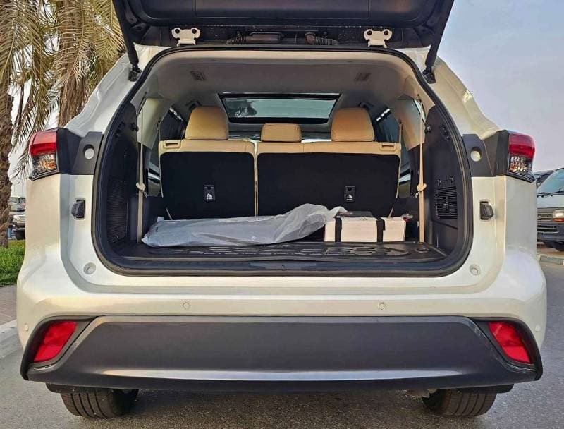 2026 Toyota Highlander thumbnail 7