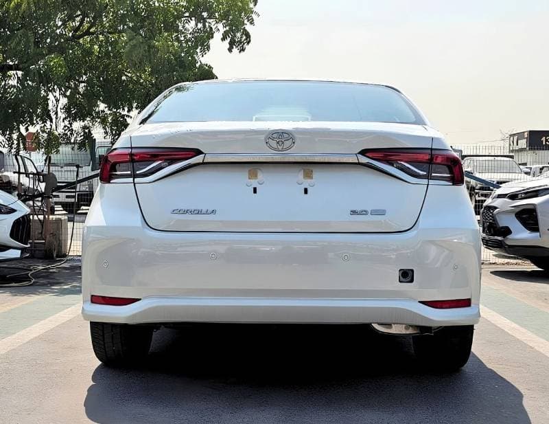 2026 Toyota Corolla XLI thumbnail 6