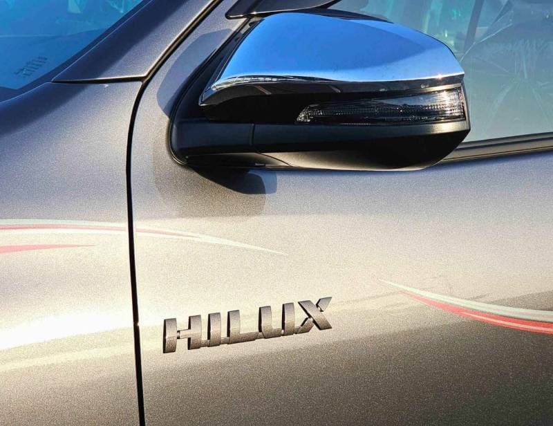 2026 Toyota Hilux thumbnail 6