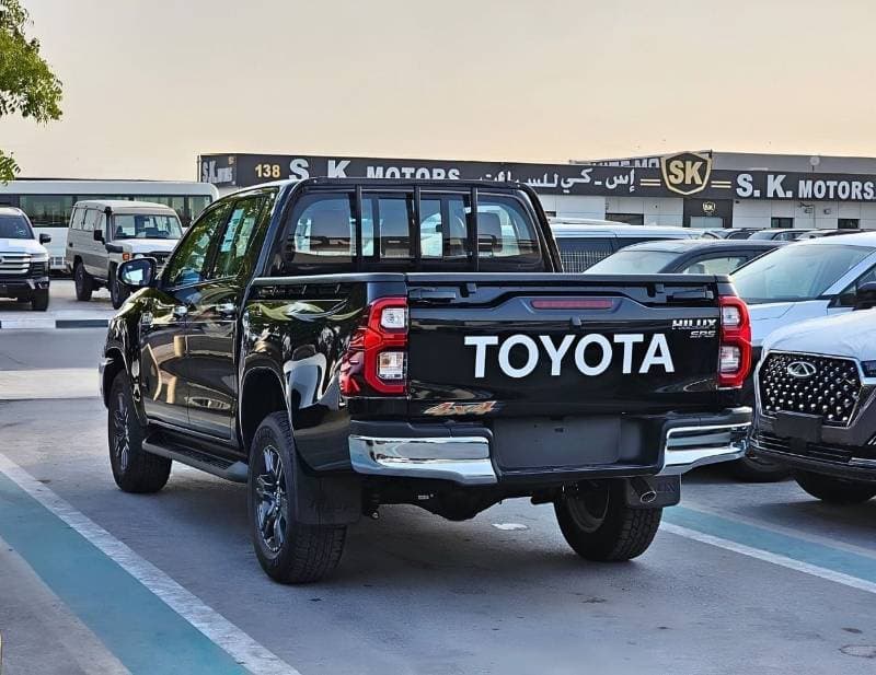 2026 Toyota Hilux SR5 WIDE BODY thumbnail 4