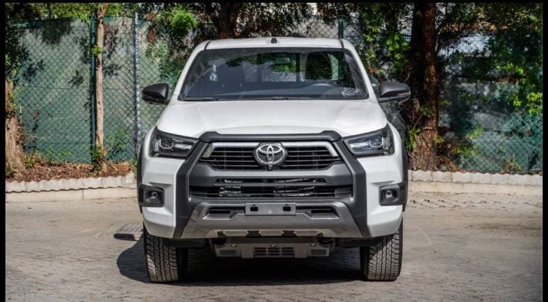2026 Toyota Hilux ADVENTURE thumbnail 4