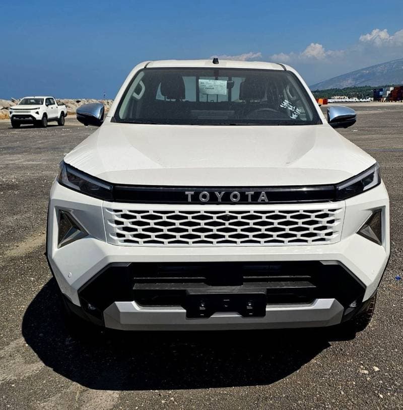 2027 Toyota Hilux