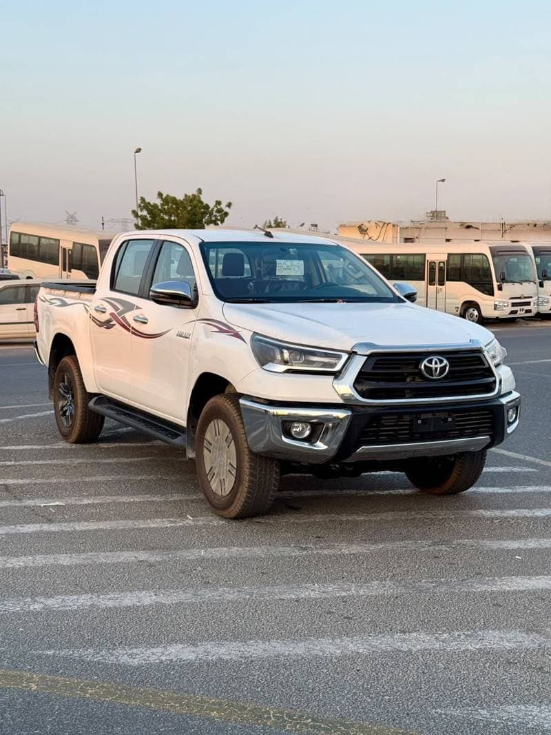 2026 Toyota Hilux SR5 thumbnail 3