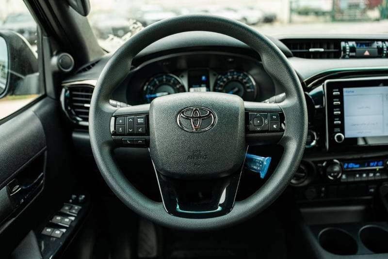 2026 Toyota Hilux ADVENTURE thumbnail 8