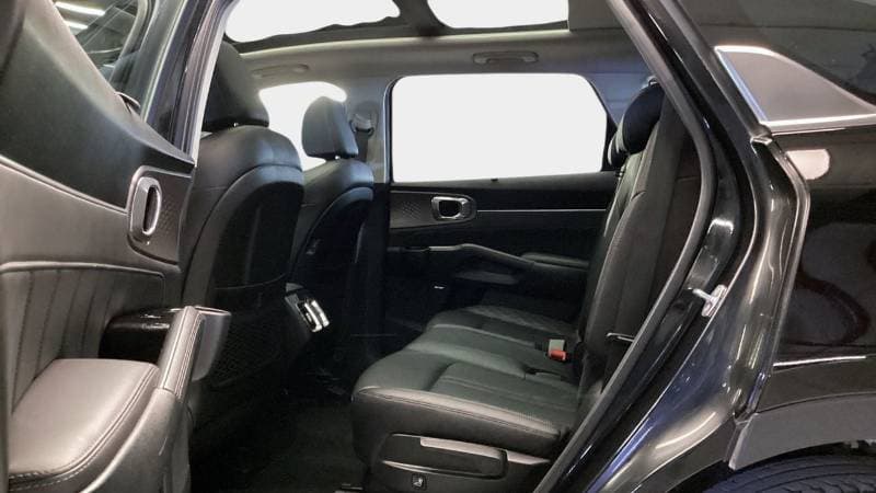 2024 Kia Sorento EX FOP thumbnail 3