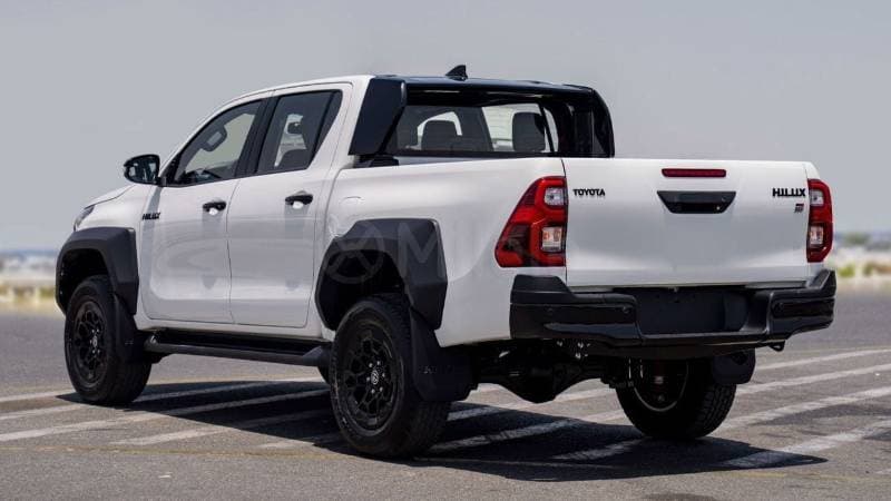 2025 Toyota Hilux GR SPORT thumbnail 7