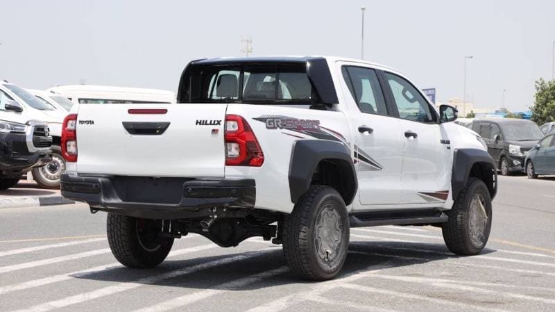 2026 Toyota Hilux GR SPORT thumbnail 4