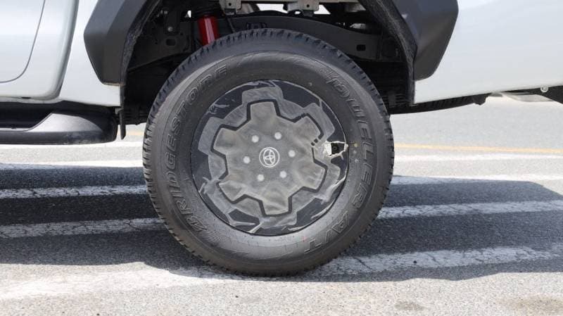 2026 Toyota Hilux GR SPORT thumbnail 3