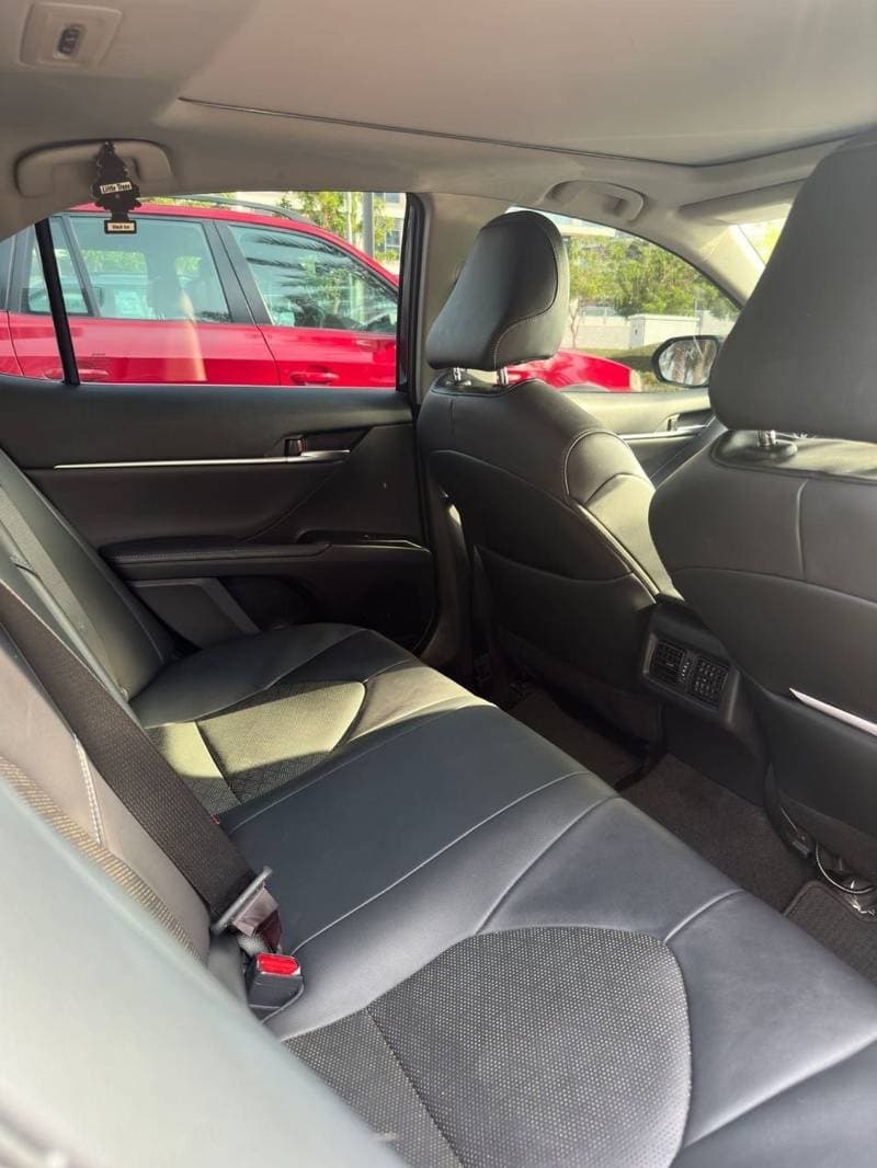 2020 Toyota Camry XSE thumbnail 5