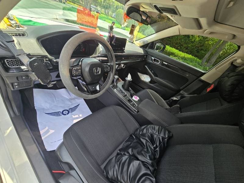 2024 Honda Civic EX thumbnail 4