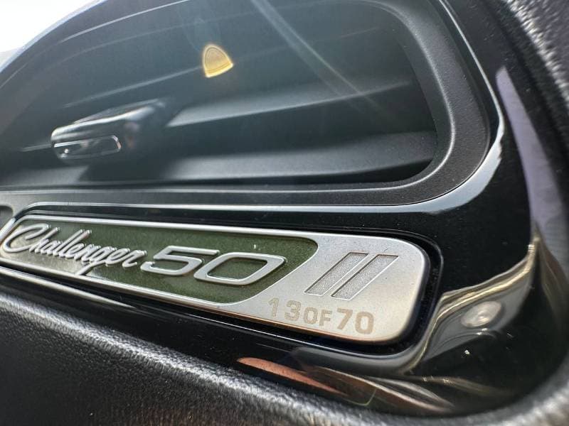 2020 Dodge Challenger SXT thumbnail 4