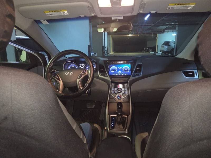 2015 Hyundai Elantra GLS thumbnail 4