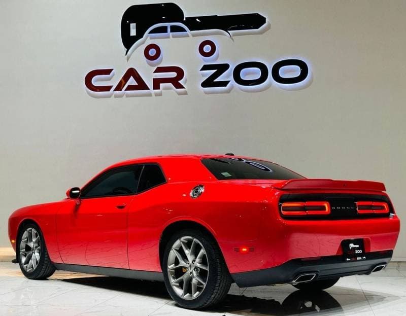 2022 Dodge Challenger GT thumbnail 2