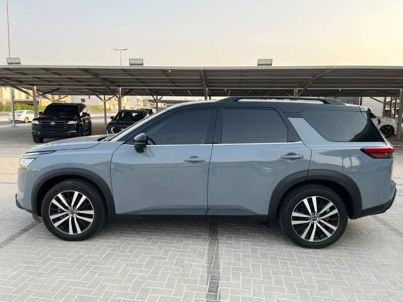 2024 Nissan Pathfinder SV thumbnail 8
