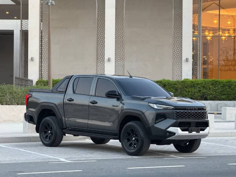 2019 Toyota Hilux GLX thumbnail 4