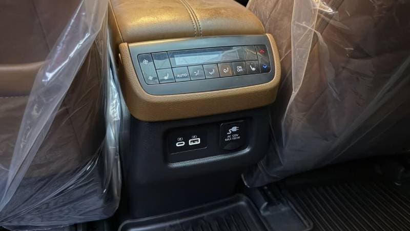 2023 Nissan Pathfinder PLATINUM thumbnail 6