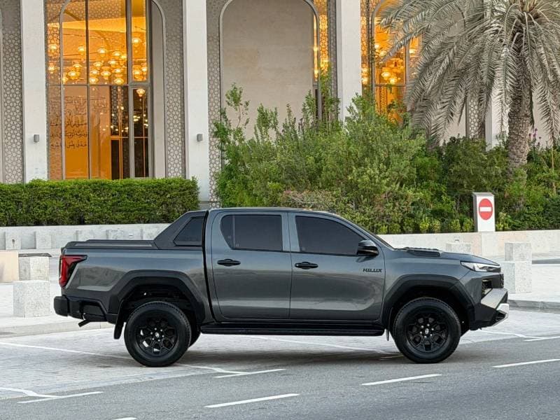 2019 Toyota Hilux GLX thumbnail 7