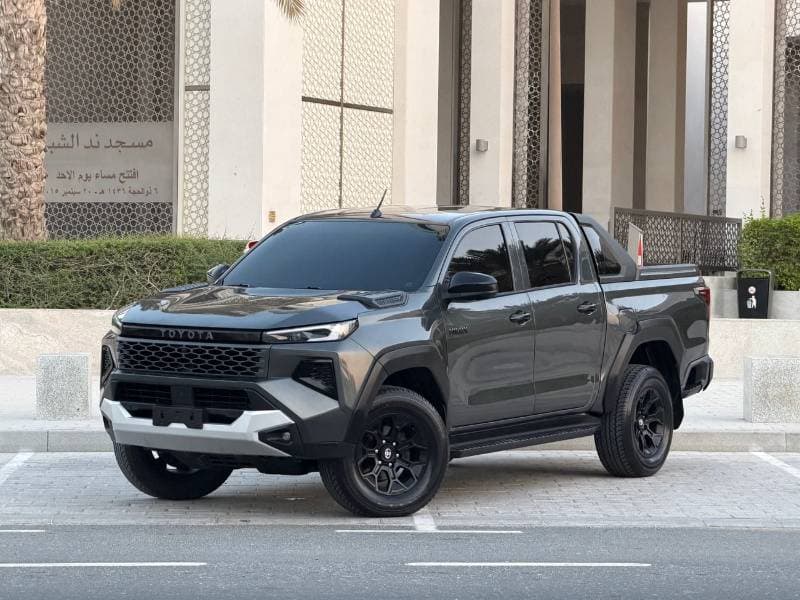 2019 Toyota Hilux GLX thumbnail 2
