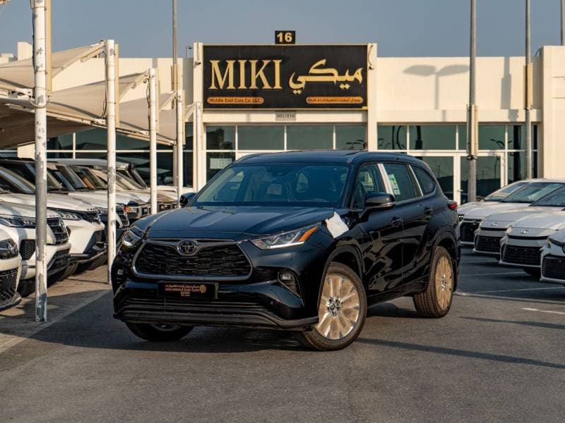 2026 Toyota Highlander thumbnail 2