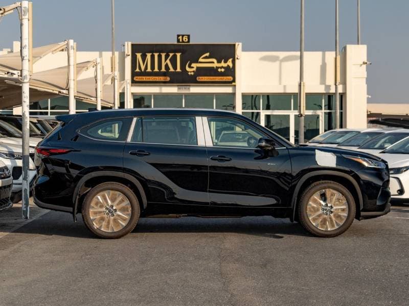2026 Toyota Highlander thumbnail 7
